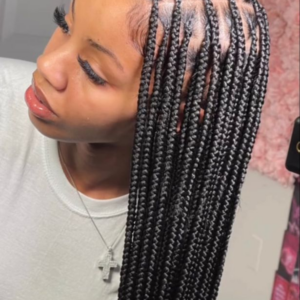 medium knotless braids